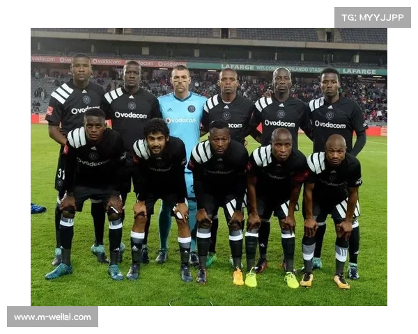 南非超奥兰多海盗前锋马巴索五球表现引欧洲球探现场考察 南非超奥兰多海盗前锋马巴索五球表现引欧洲球探现场考察