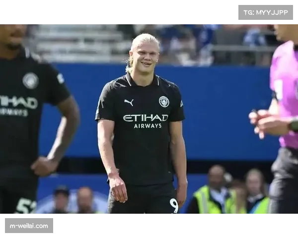 曼城两球领先被绝平哈兰德梅开二度跻身欧冠射手榜前十瓜帅场边怒火难平