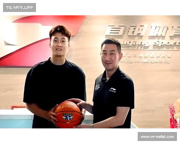 赵睿加盟北京男篮引发阵容变化 刘炜发现问题张云松却始终保持沉默 赵睿加盟北京男篮引发阵容变化 刘炜发现问题张云松却始终保持沉默