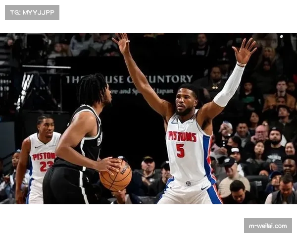 加里哈里斯3分2篮板贡献有限 雄鹿替补火力不足